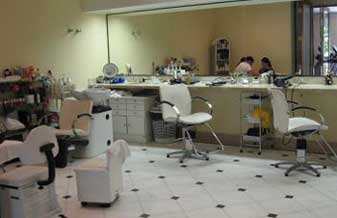 Mil e Um Cortes - Foto 1