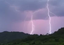 trovões e raios em Sapucaia do Sul