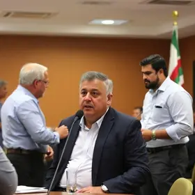 Prefeito recebe Corsan para reunião sobre demandas em Sapucaia do Sul